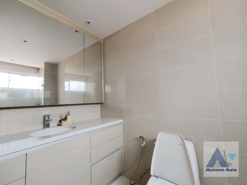 30  4 br Apartment for rent and sale in Sathorn ,Bangkok BTS Chong Nonsi at Private Low-Rise Residence Only 7 Units in Project AA44284