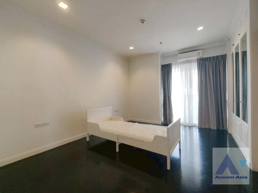 26  4 br Apartment for rent and sale in Sathorn ,Bangkok BTS Chong Nonsi at Private Low-Rise Residence Only 7 Units in Project AA44284