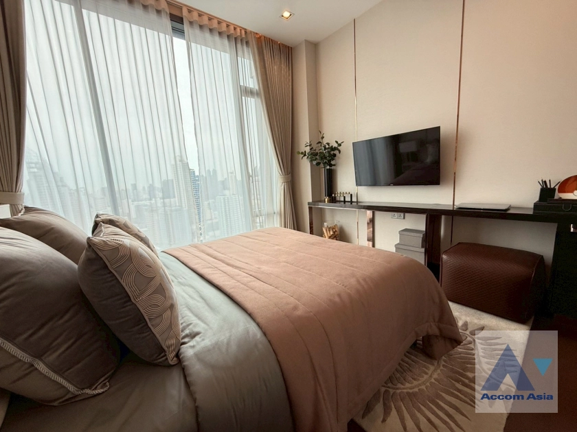 6  2 br Condominium For Sale in Sukhumvit ,Bangkok BTS Nana at Q1 Sukhumvit AA44285