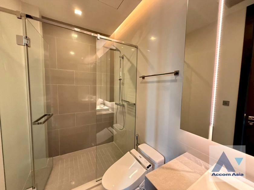 22  3 br Condominium For Sale in Sukhumvit ,Bangkok BTS Nana at Q1 Sukhumvit AA44286