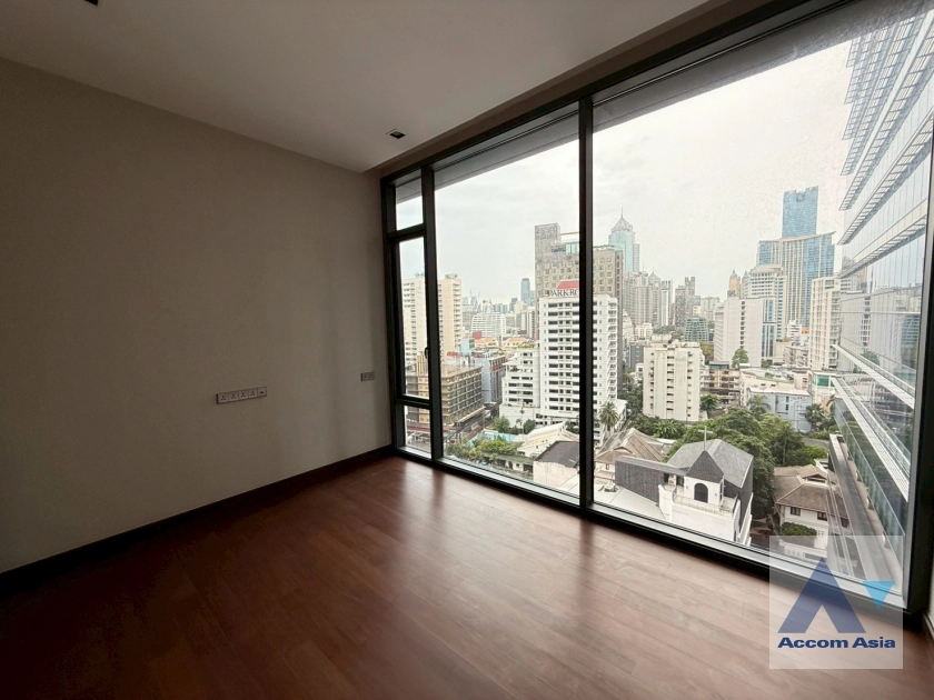 6  3 br Condominium For Sale in Sukhumvit ,Bangkok BTS Nana at Q1 Sukhumvit AA44286