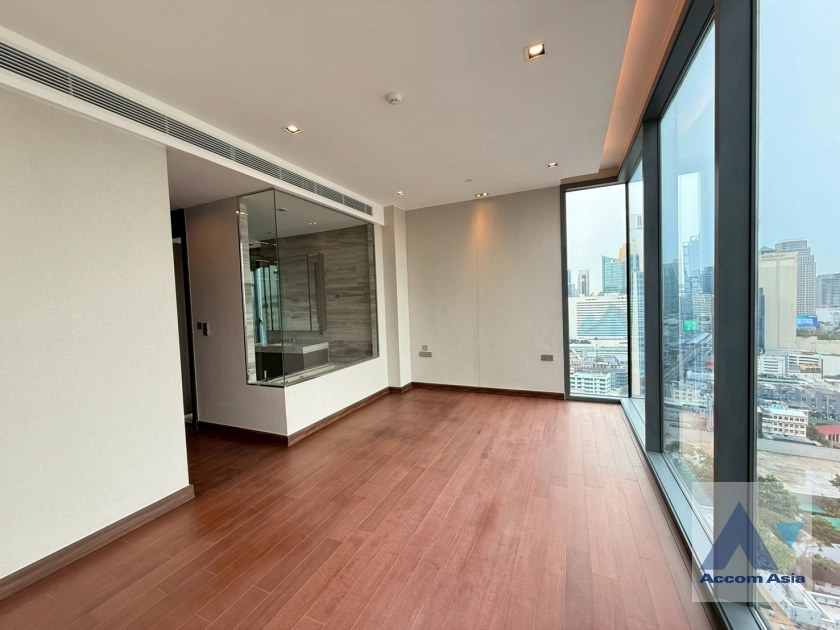 9  3 br Condominium For Sale in Sukhumvit ,Bangkok BTS Nana at Q1 Sukhumvit AA44286