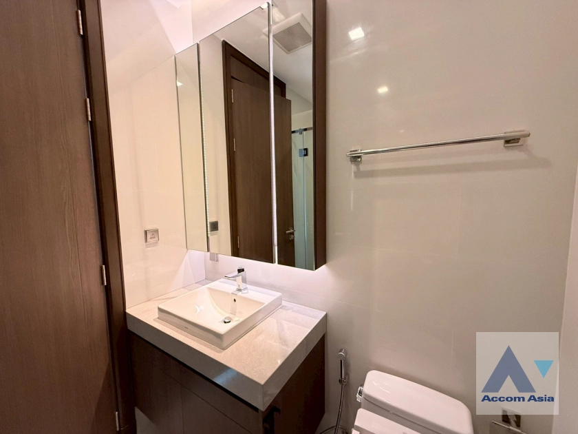 23  3 br Condominium For Sale in Sukhumvit ,Bangkok BTS Nana at Q1 Sukhumvit AA44286