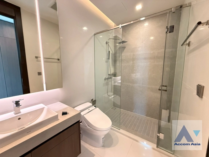 20  3 br Condominium For Sale in Sukhumvit ,Bangkok BTS Nana at Q1 Sukhumvit AA44286