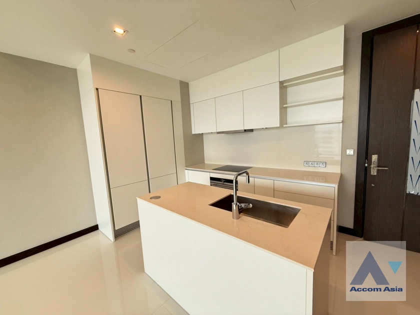  1  3 br Condominium For Sale in Sukhumvit ,Bangkok BTS Nana at Q1 Sukhumvit AA44286