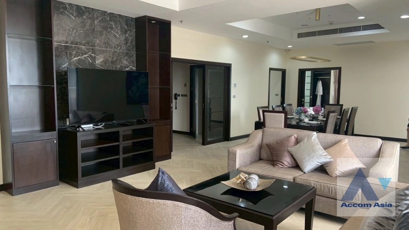 unit 3 Bedrooms  Apartment For Rent & Sale in Sukhumvit, Bangkok  near BTS Asok - MRT Sukhumvit (AA44289)