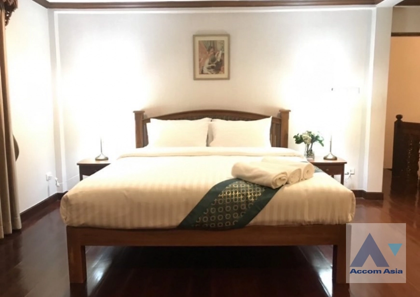 9  3 br House for rent and sale in Sathorn ,Bangkok BTS Chong Nonsi - BTS Saint Louis at Oriental Style House in Compound with Pool AA44299