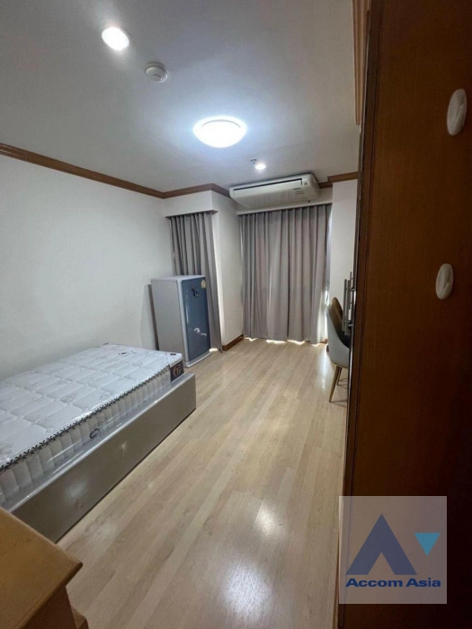7  3 br Condominium for rent and sale in Silom ,Bangkok BTS Chong Nonsi at Silom Suite AA44300
