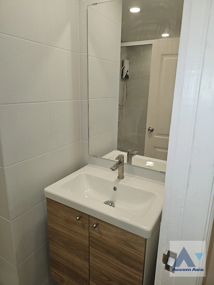 11  2 br Condominium For Rent in Sukhumvit ,Bangkok BTS Nana at Saranjai mansion AA44306