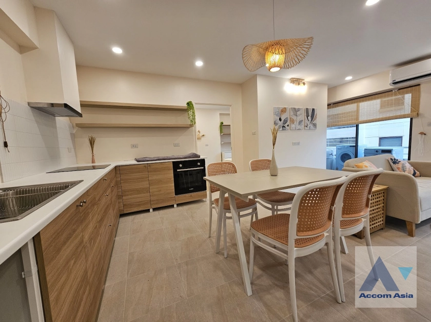  1  2 br Condominium For Rent in Sukhumvit ,Bangkok BTS Nana at Saranjai mansion AA44306