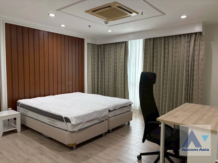 8  2 br Condominium for rent and sale in Ploenchit ,Bangkok BTS Chitlom at Baan Na Varang AA44309