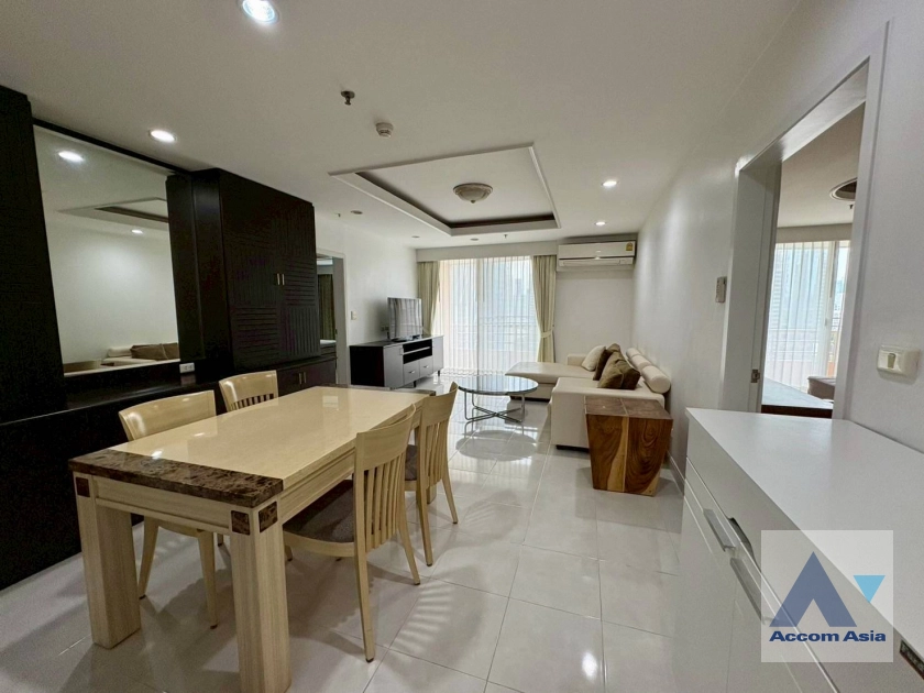 unit 2 Bedrooms  Condominium For Rent & Sale in Ploenchit, Bangkok  near BTS Chitlom (AA44309)