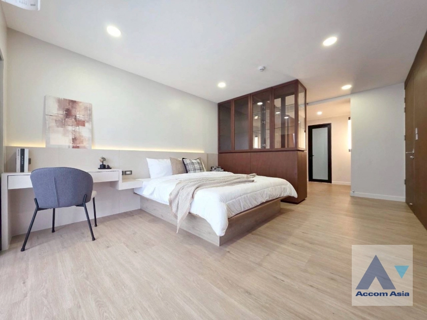 5  1 br Condominium for rent and sale in Sathorn ,Bangkok BTS Sala Daeng - MRT Lumphini at Sathorn Park Place AA44310