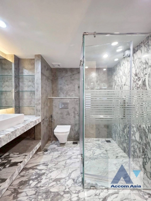 7  1 br Condominium for rent and sale in Sathorn ,Bangkok BTS Sala Daeng - MRT Lumphini at Sathorn Park Place AA44310