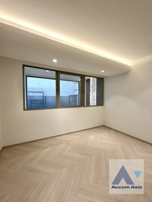 20  3 br Townhouse For Sale in Sukhumvit ,Bangkok BTS Ekkamai AA44321