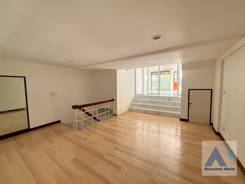 4  4 br Townhouse for rent and sale in Sukhumvit ,Bangkok BTS Phra khanong at Regent 71 AA44324