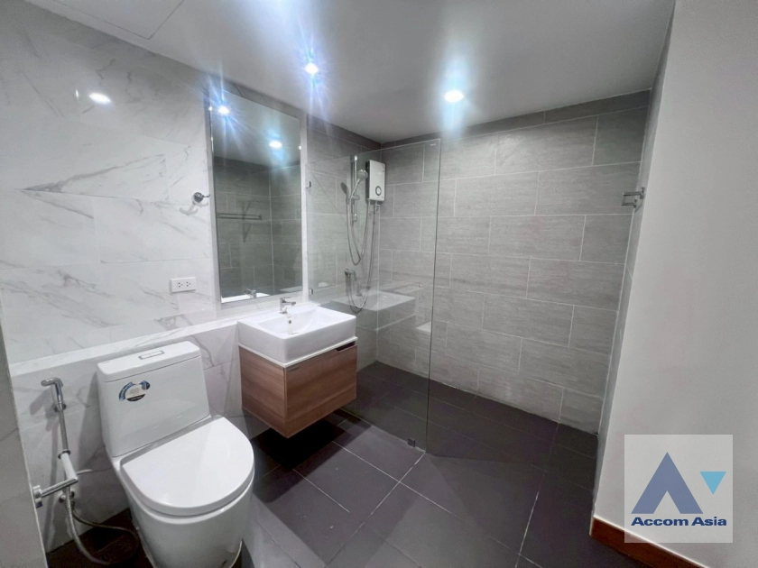 15  1 br Apartment for rent and sale in Sukhumvit ,Bangkok BTS Asok - MRT Sukhumvit at Contemporary Mansion AA44329