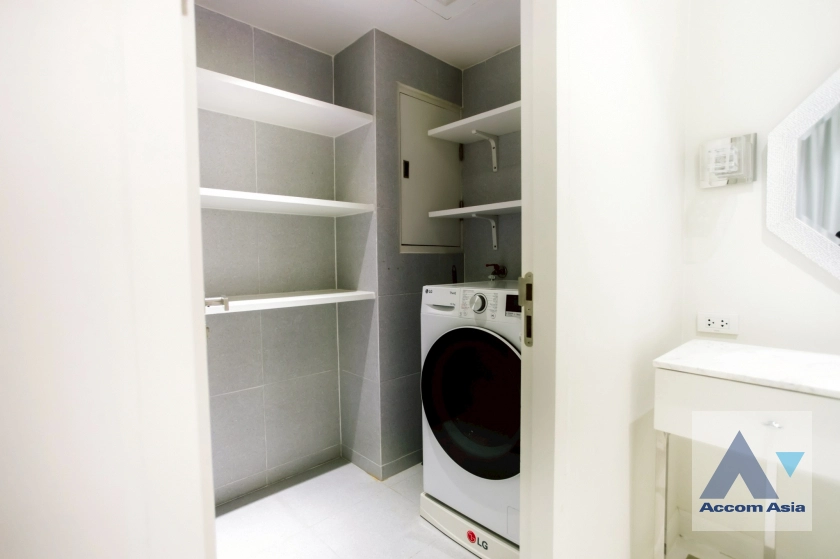 25  2 br Condominium for rent and sale in Ploenchit ,Bangkok BTS Ploenchit at Navin Court AA44330