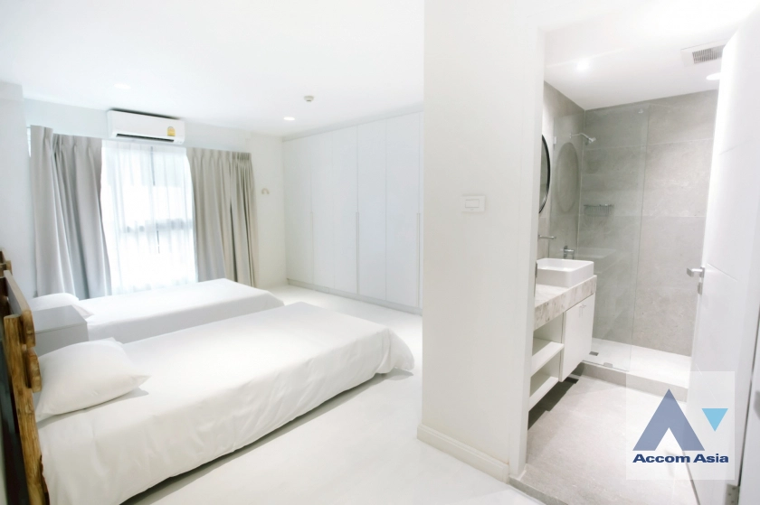 20  2 br Condominium for rent and sale in Ploenchit ,Bangkok BTS Ploenchit at Navin Court AA44330