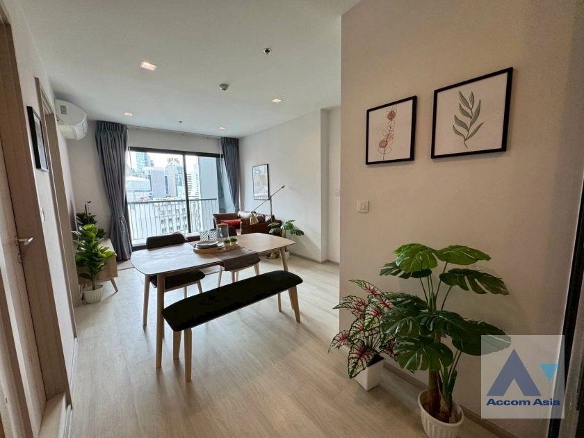 4  2 br Condominium For Rent in Ploenchit ,Bangkok BTS Ploenchit at Life One Wireless AA44345
