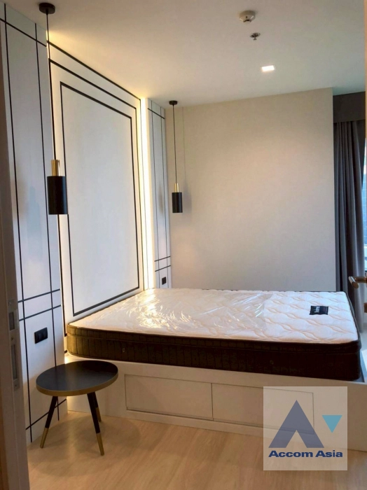 unit 2 Bedrooms  Condominium For Rent & Sale in Ploenchit, Bangkok  near BTS Ploenchit (AA44346)