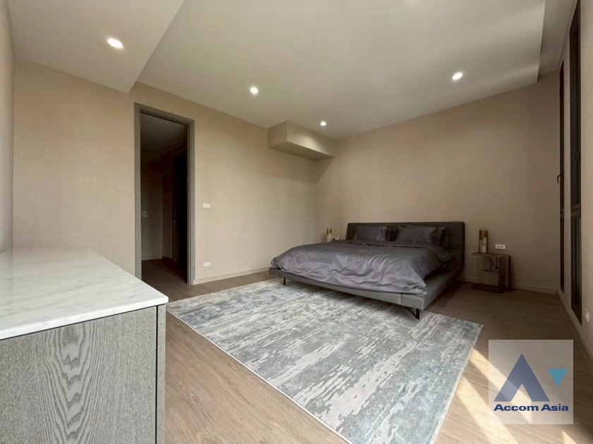 6  3 br House for rent and sale in Sukhumvit ,Bangkok BTS Thong Lo AA44354