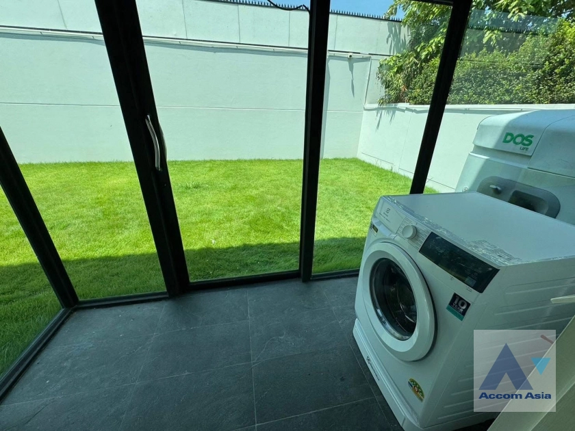 11  4 br House for rent and sale in Pattanakarn ,Bangkok BTS Bang Na at Manthana Bangna Wongwaen AA44358