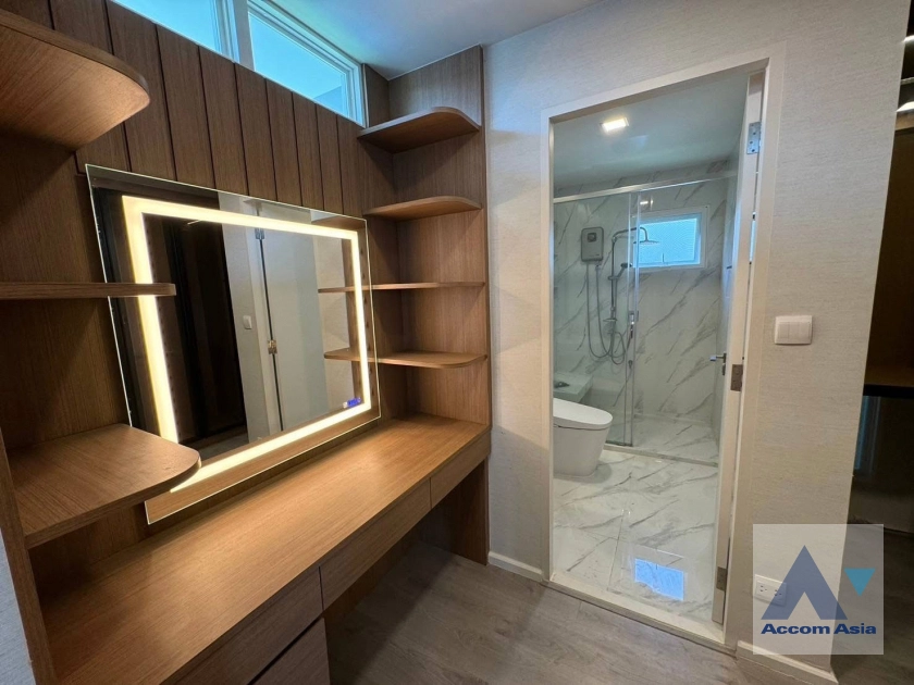 10  4 br House for rent and sale in Pattanakarn ,Bangkok BTS Bang Na at Manthana Bangna Wongwaen AA44358