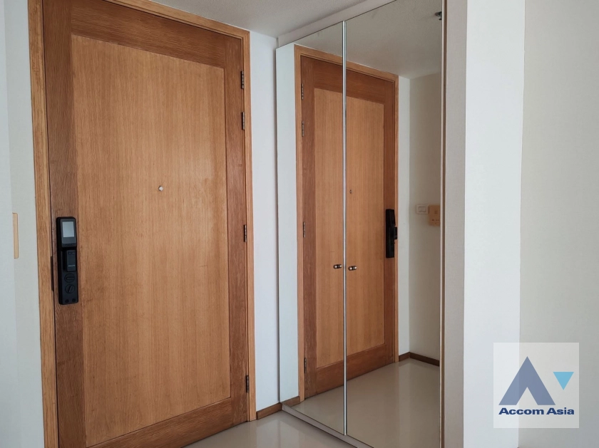10  1 br Condominium for rent and sale in Sathorn ,Bangkok BTS Chong Nonsi - BRT Sathorn at The Empire Place AA44360