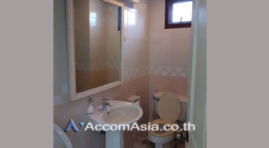 7  3 br Townhouse For Rent in Sukhumvit ,Bangkok BTS Thong Lo at Private Sukhumvit Compound 45860