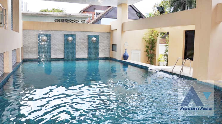  2  3 br Apartment for rent and sale in Sukhumvit ,Bangkok BTS Ekkamai at Low Rise Residence AA44367