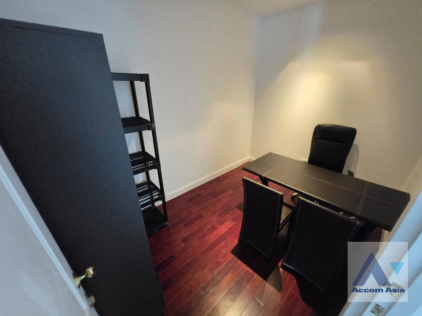 6  3 br Condominium for rent and sale in Ploenchit ,Bangkok BTS Ploenchit at Athenee Residence AA44371