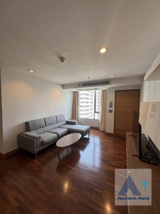 unit 2 Bedrooms  Apartment For Rent in Sukhumvit, Bangkok  near BTS Phrom Phong (AA44373)