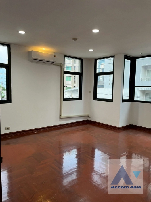7  4 br Townhouse for rent and sale in Ploenchit ,Bangkok BTS Ploenchit AA44375