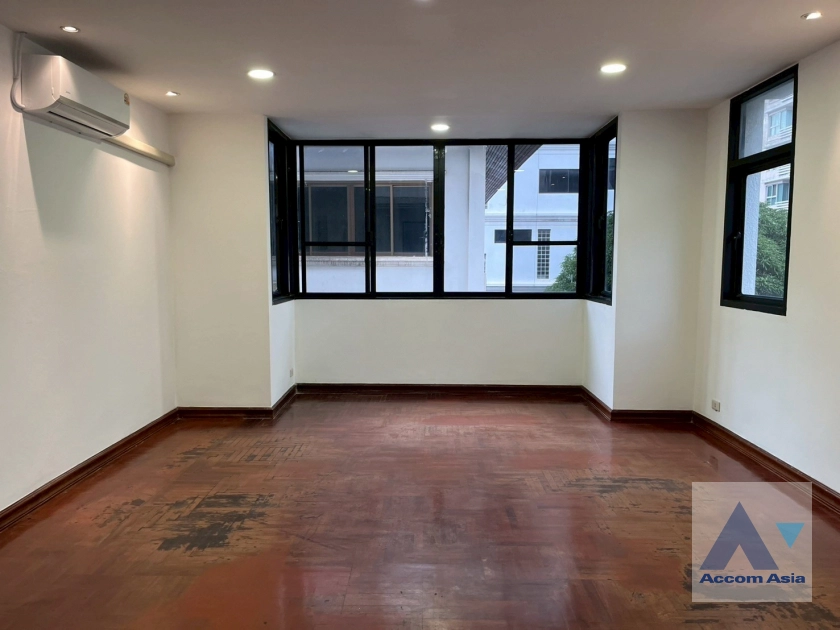 6  4 br Townhouse for rent and sale in Ploenchit ,Bangkok BTS Ploenchit AA44375