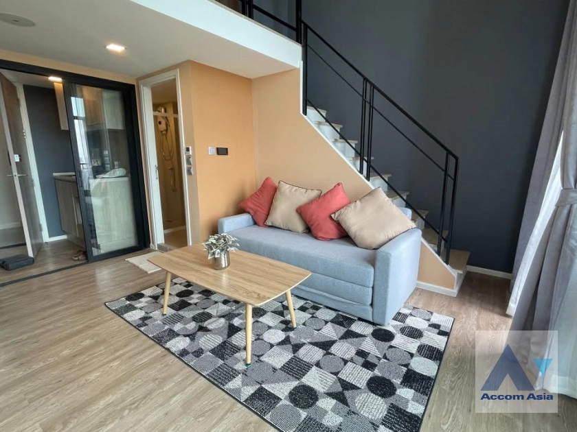 unitCorner Unit, Riverside / River View, Duplex Condo |  1 Bedroom  Condominium For Rent in Rama 3, Bangkok  near BTS On Nut (AA44377)