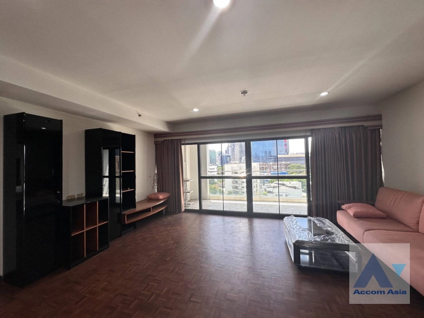 unit 2 Bedrooms  Condominium For Rent & Sale in Sathorn, Bangkok  near MRT Lumphini (AA44378)