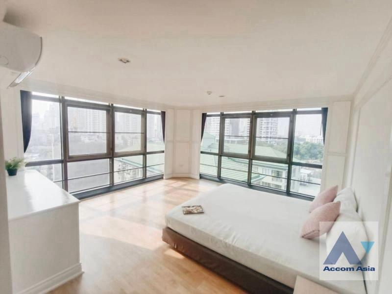 unit 3 Bedrooms  Condominium For Rent in Sukhumvit, Bangkok  (AA44379)