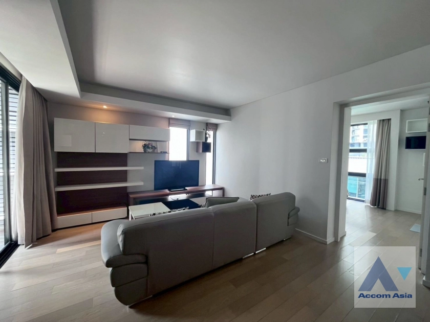 unit 2 Bedrooms  Condominium For Rent & Sale in Sukhumvit, Bangkok  near BTS Ekkamai (AA44382)