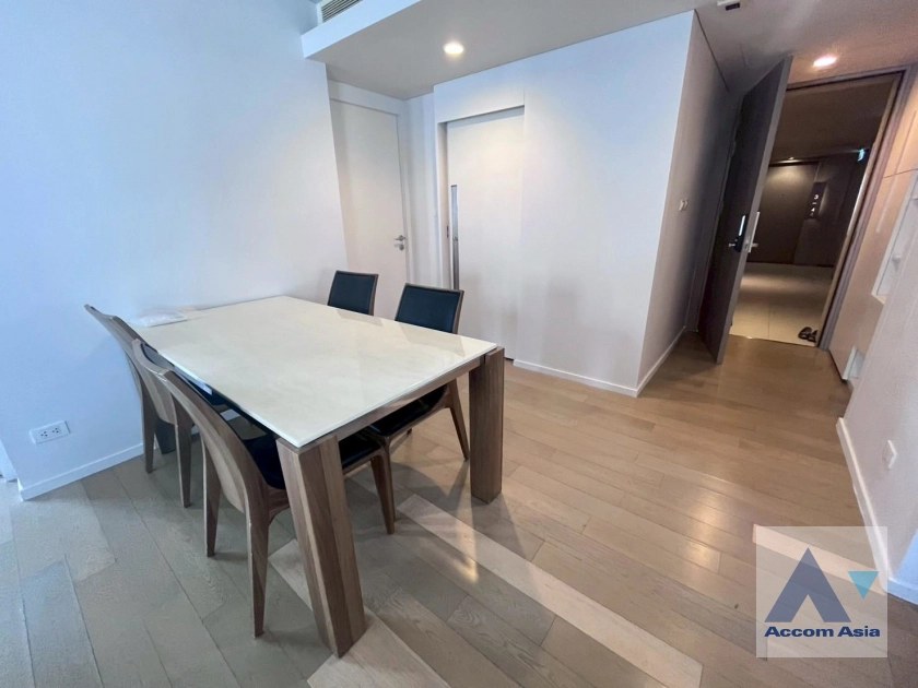 unit 2 Bedrooms  Condominium For Rent & Sale in Sukhumvit, Bangkok  near BTS Ekkamai (AA44382)