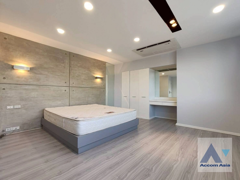 11  3 br Condominium for rent and sale in Sukhumvit ,Bangkok  at President Park Sukhumvit 24   AA44389