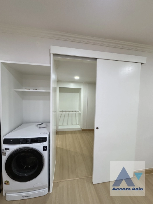 unit 2 Bedrooms  Condominium For Rent & Sale in Sukhumvit, Bangkok  near BTS Phrom Phong (AA44390)