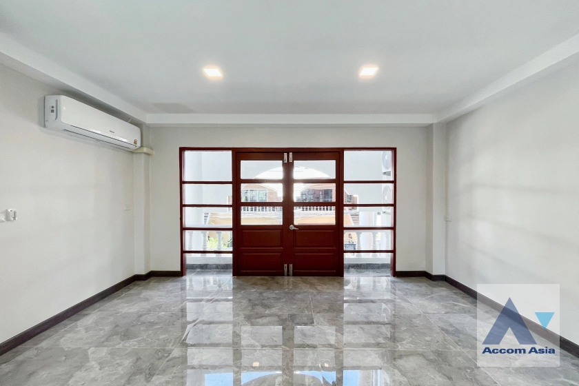 16  5 br Townhouse for rent and sale in Sukhumvit ,Bangkok BTS Thong Lo at Thonglo Classic Home AA44391