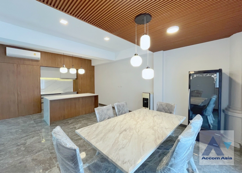 10  5 br Townhouse for rent and sale in Sukhumvit ,Bangkok BTS Thong Lo at Thonglo Classic Home AA44391