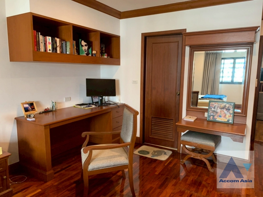 9  3 br Apartment for rent and sale in Sukhumvit ,Bangkok BTS Asok - MRT Sukhumvit at Perfect Apartment for Big Family, Prime Location Near Main Street AA44394