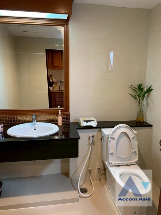 11  3 br Apartment for rent and sale in Sukhumvit ,Bangkok BTS Asok - MRT Sukhumvit at Perfect Apartment for Big Family, Prime Location Near Main Street AA44394