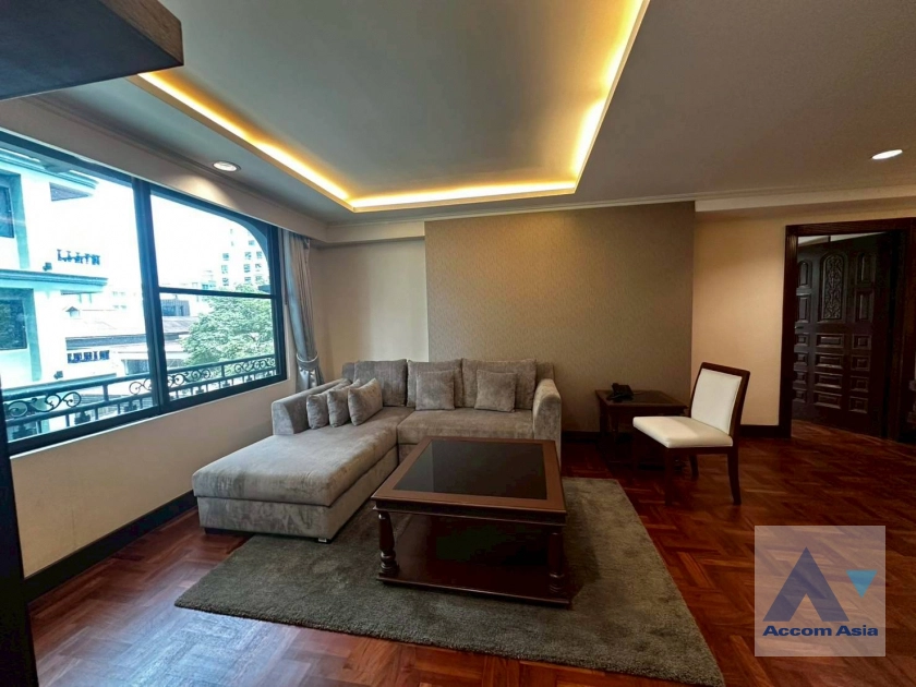 unit 2 Bedrooms  Apartment For Rent in Ploenchit, Bangkok  near BTS Ploenchit (AA44400)