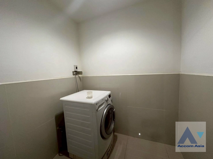 20  2 br Apartment For Rent in Ploenchit ,Bangkok BTS Ploenchit at Residence of Bangkok AA44400