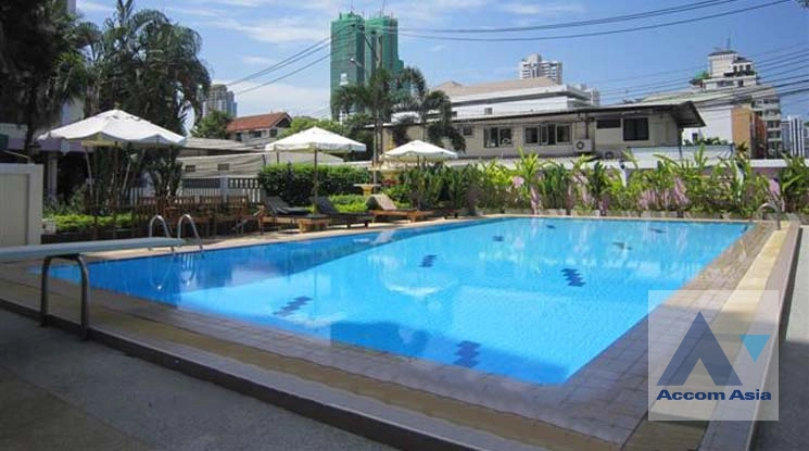  Classic Residence Apartment  3 Bedroom for Sale & Rent MRT Phetchaburi in Sukhumvit Bangkok