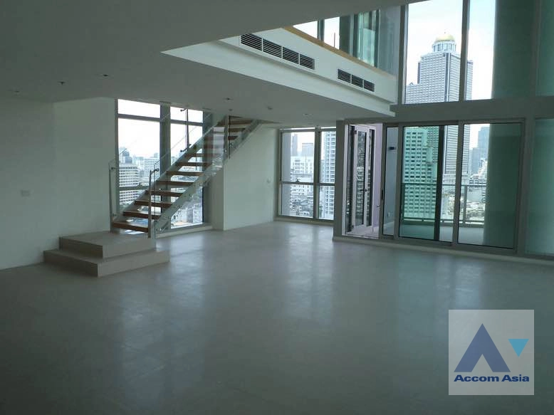 unitRiverside / River View, Big Balcony, Double High Ceiling, Duplex Condo |  4 Bedrooms  Condominium For Rent & Sale in Charoen Nakhon, Bangkok  near BTS Phrom Phong (AA44404)
